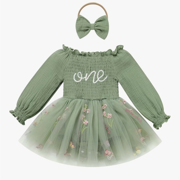 Baby Girls First Birthday Outfits
🎉 Green Dress and Pink Tee - Picture 6 of 8